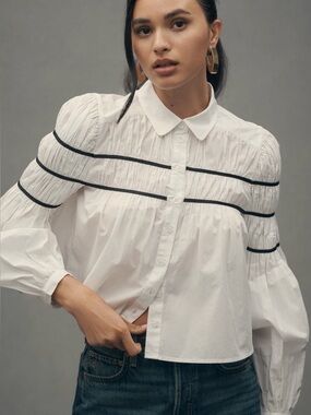 The Leandra Shirred Yoke Blouse by Maeve
medium
Great condition